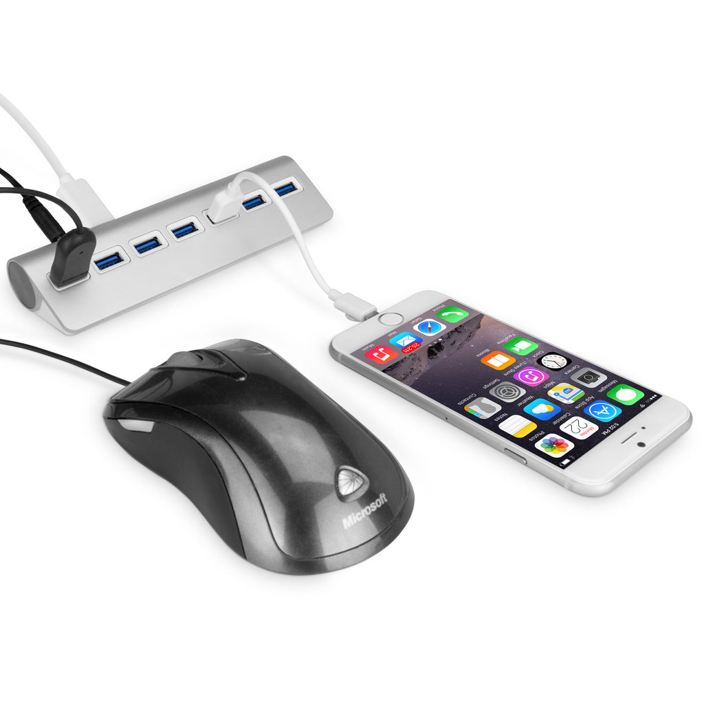 Universal Minimus Brushed Aluminum USB-C Hub - 7-Port